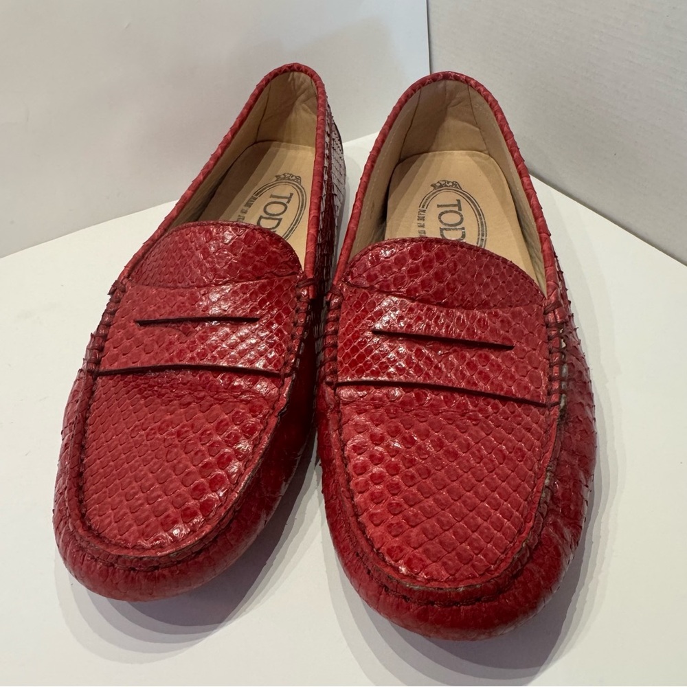 Tod’s Genuine Python Gommino Driving Loafers Size 35.5 EU / 5 US Exotic Leather